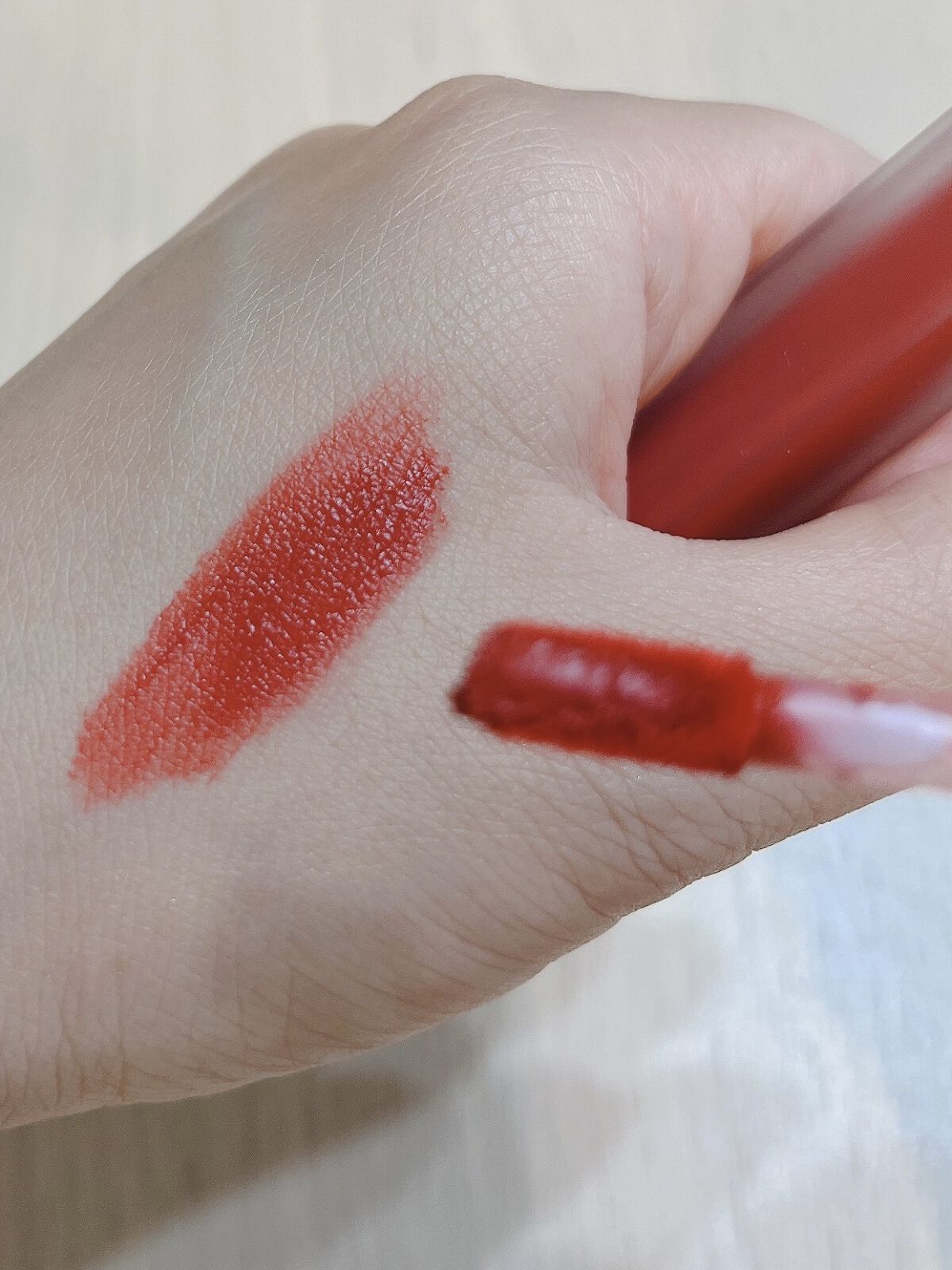 アディクション ベルベットティント 104 セルフィッシュコーラル/Flynn/リップティントを使ったクチコミ（3枚目）