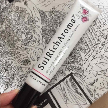 SuiRichAroma エッセンスハンドクリーム/SuiSavon/ハンドクリームを使ったクチコミ(1枚目)