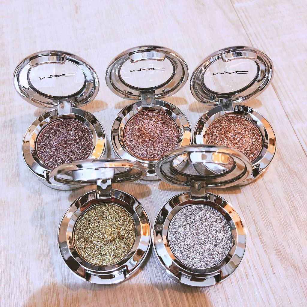 シャイニー プリティ シャドウ メイク ア ウィッシュ/M・A・C/単色アイシャドウを使ったクチコミ（2枚目）