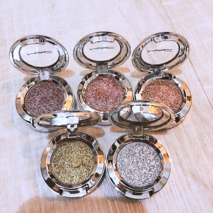 シャイニー プリティ シャドウ/M・A・C/単色アイシャドウを使ったクチコミ(2枚目)