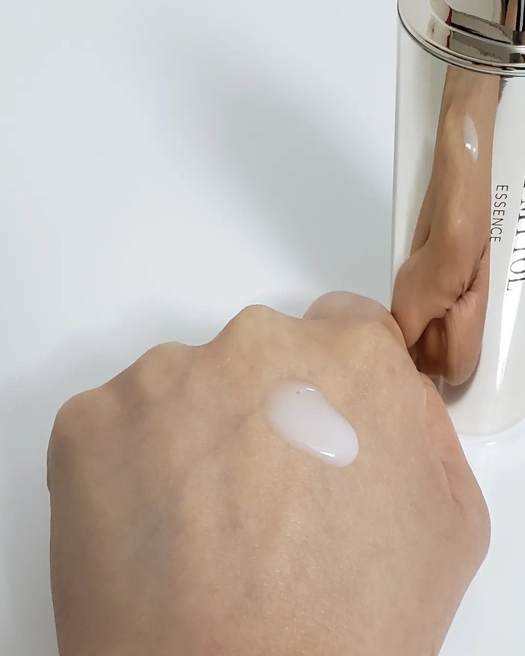 ザ マイトル エッセンス/THE MYTOL/ブースター・導入液を使ったクチコミ(4枚目)