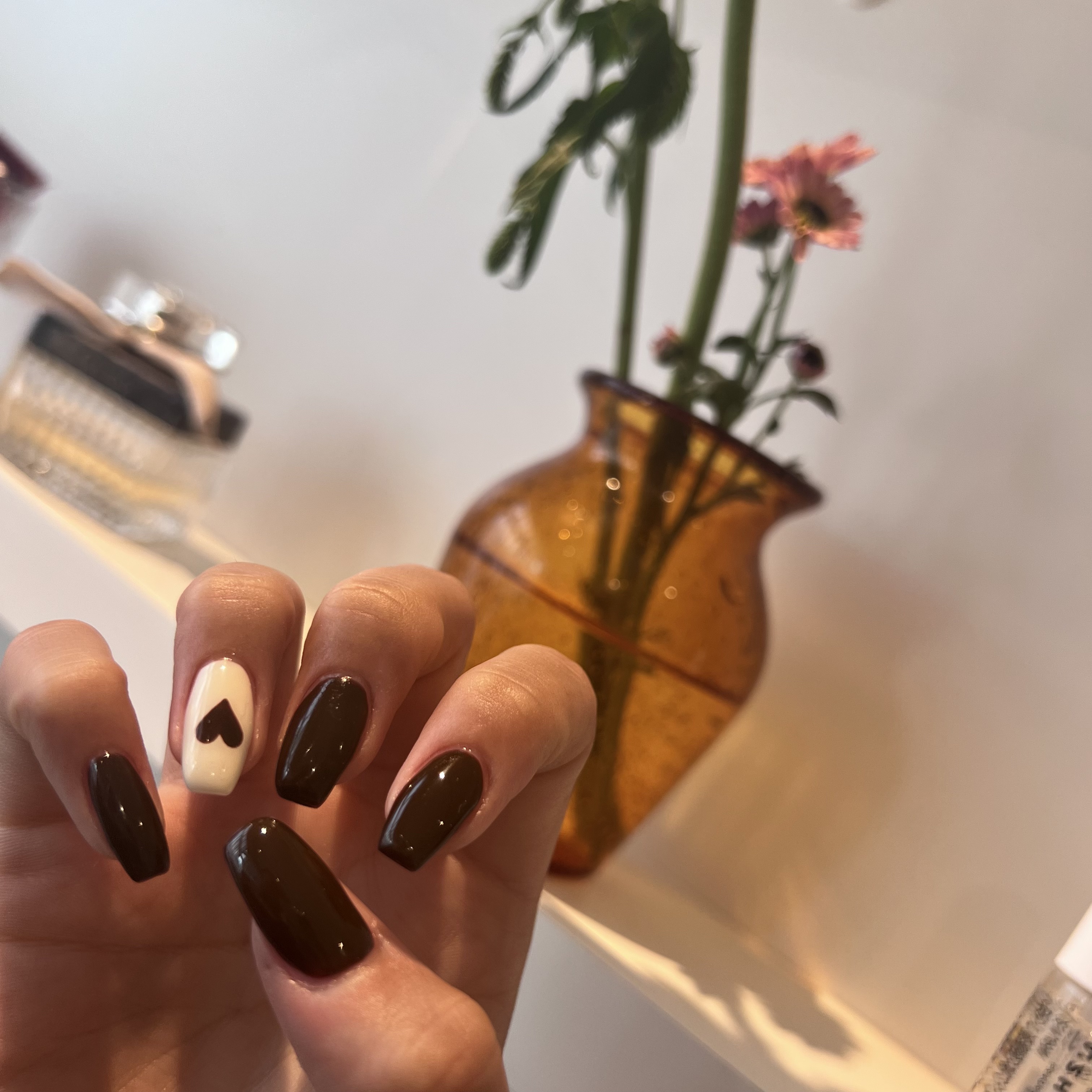 #お洒落ネイル,#トレンドネイル,#海外ネイル,#トレンドネイル,#秋ネイル,#マグネットネイル,#ハロウィンネイルのネイルデザイン