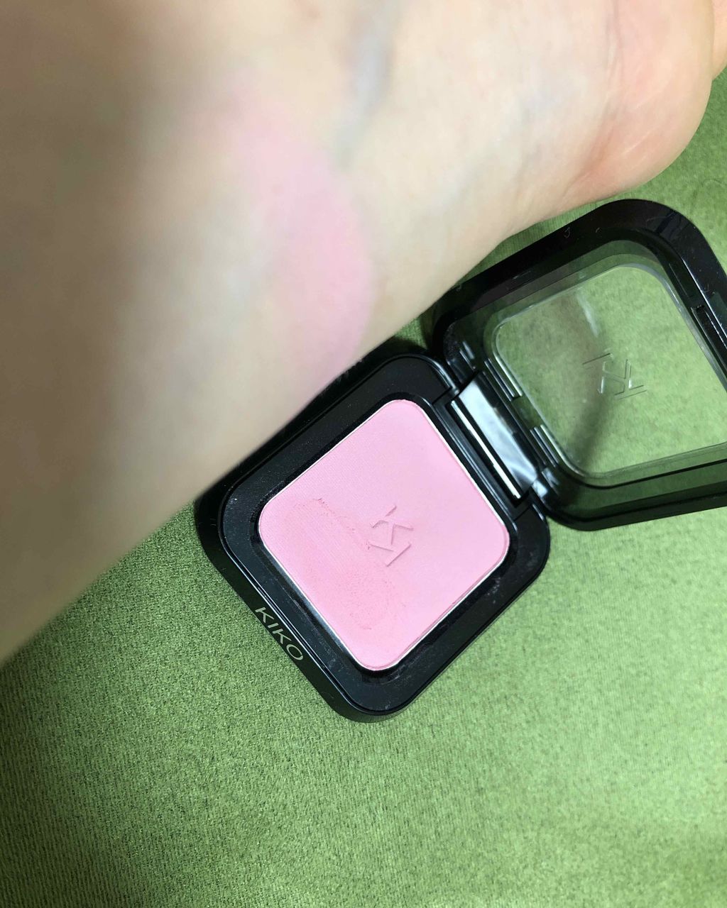 UNEXPECTED PARADISE MAGNIFICENT EYESHADOW/KIKO/ペンシルアイライナーを使ったクチコミ（2枚目）