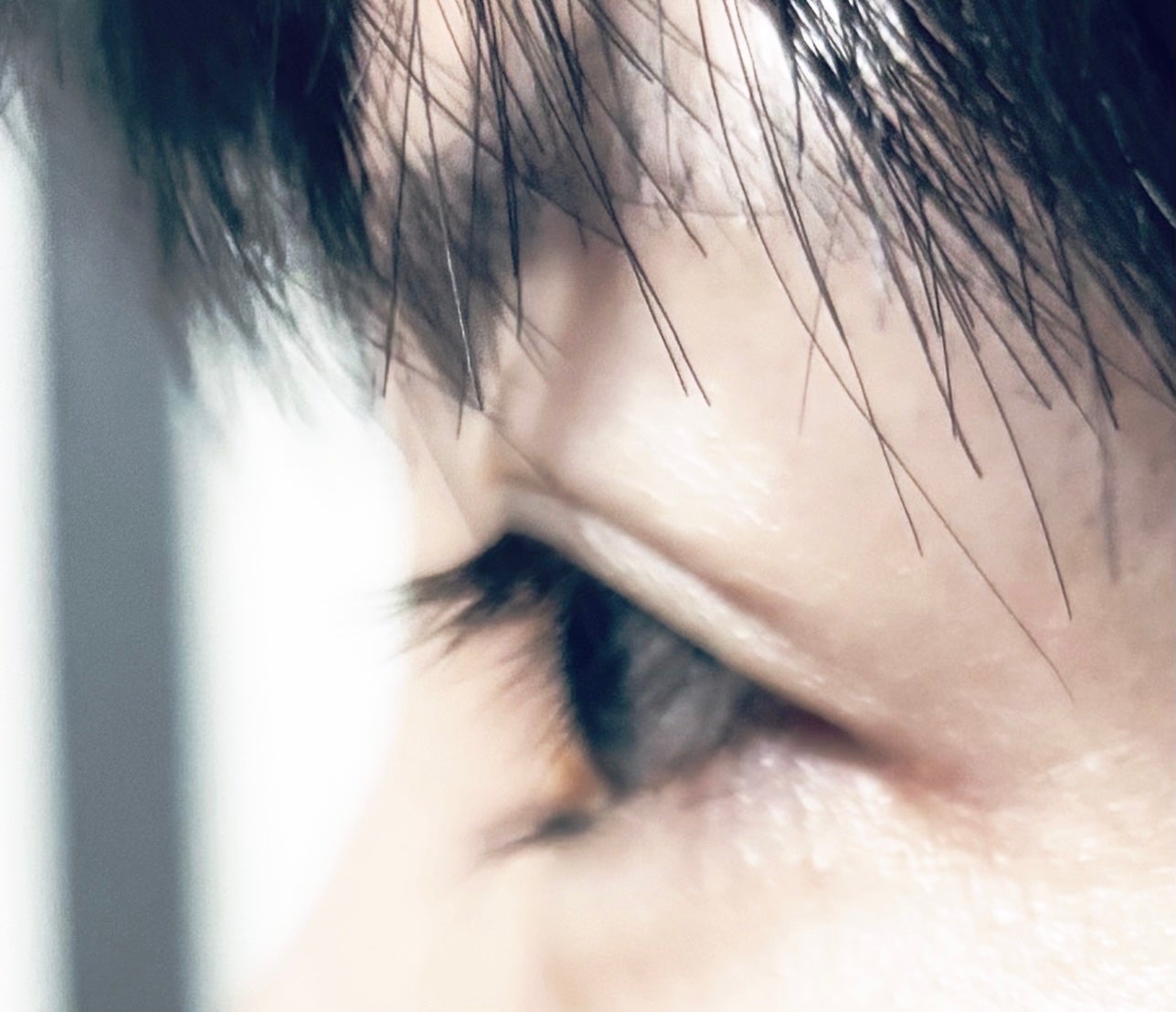 群青 on LIPS 「アイメイクが難しいと思う私の目の特徴。すっぴん目元の画像注意。..」(3枚目)