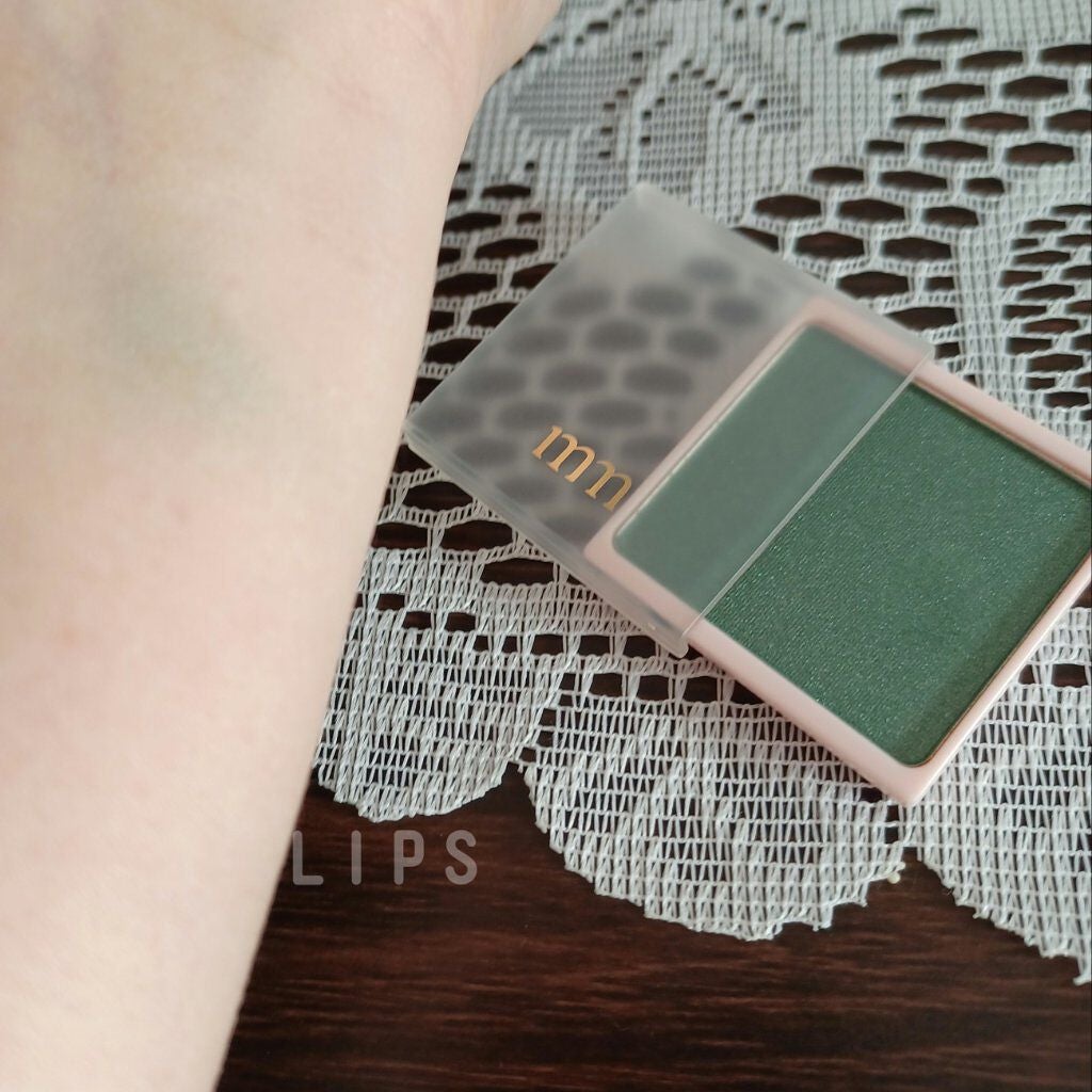 ミリコアイシャドウ/ビューティーワールド/単色アイシャドウを使ったクチコミ(3枚目)