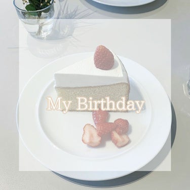 　　　　　　\ My Birthday /


どうも! らてです☁
突然ですが‼

今日 6/3は...



私事ながら、私の誕生日です‼
12歳になりました～

12歳は、中学校に上がる年でもある