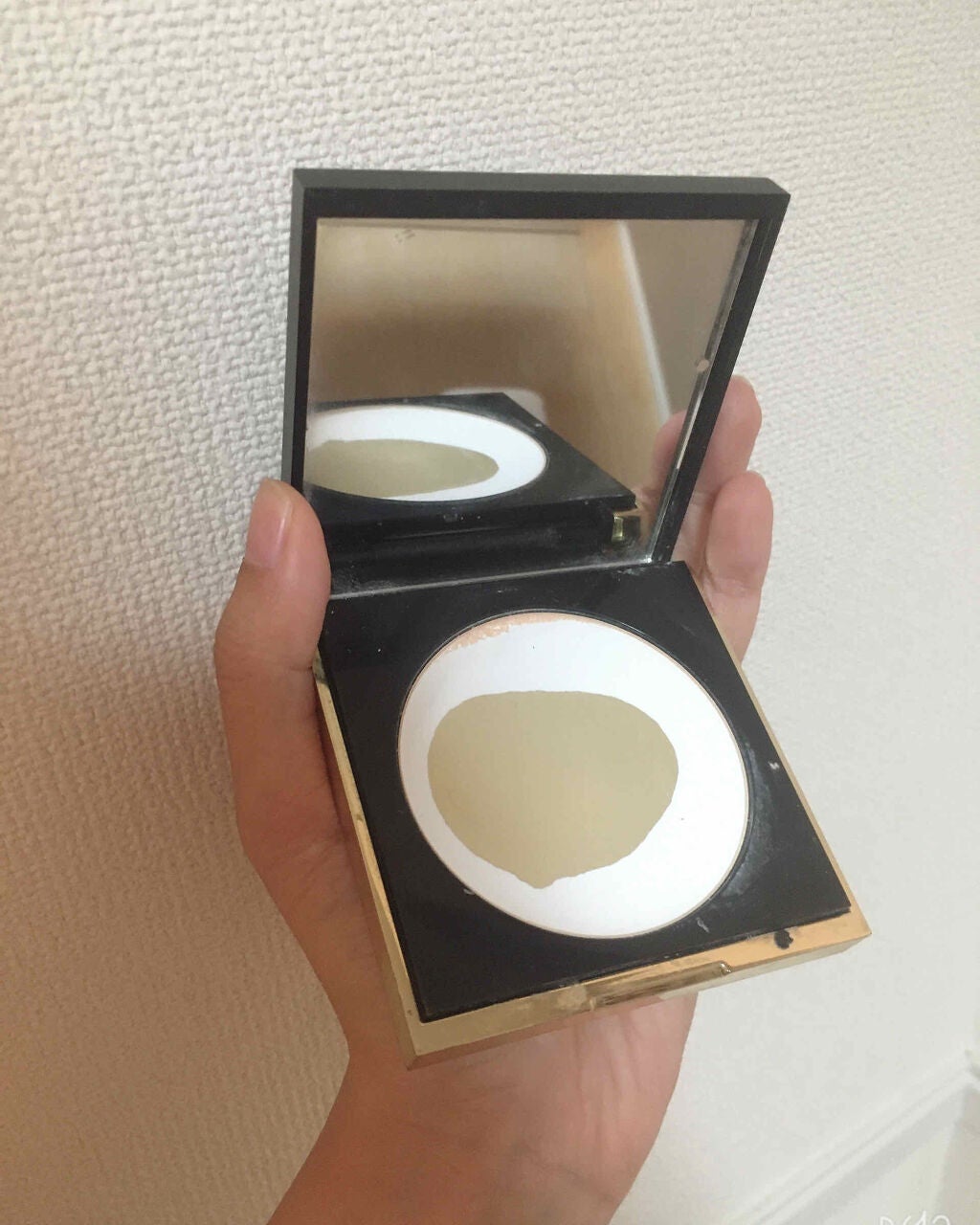 アンクル ド ポー オール アワーズ セッティングパウダー/YVES SAINT LAURENT BEAUTE/プレストパウダーを使ったクチコミ(2枚目)