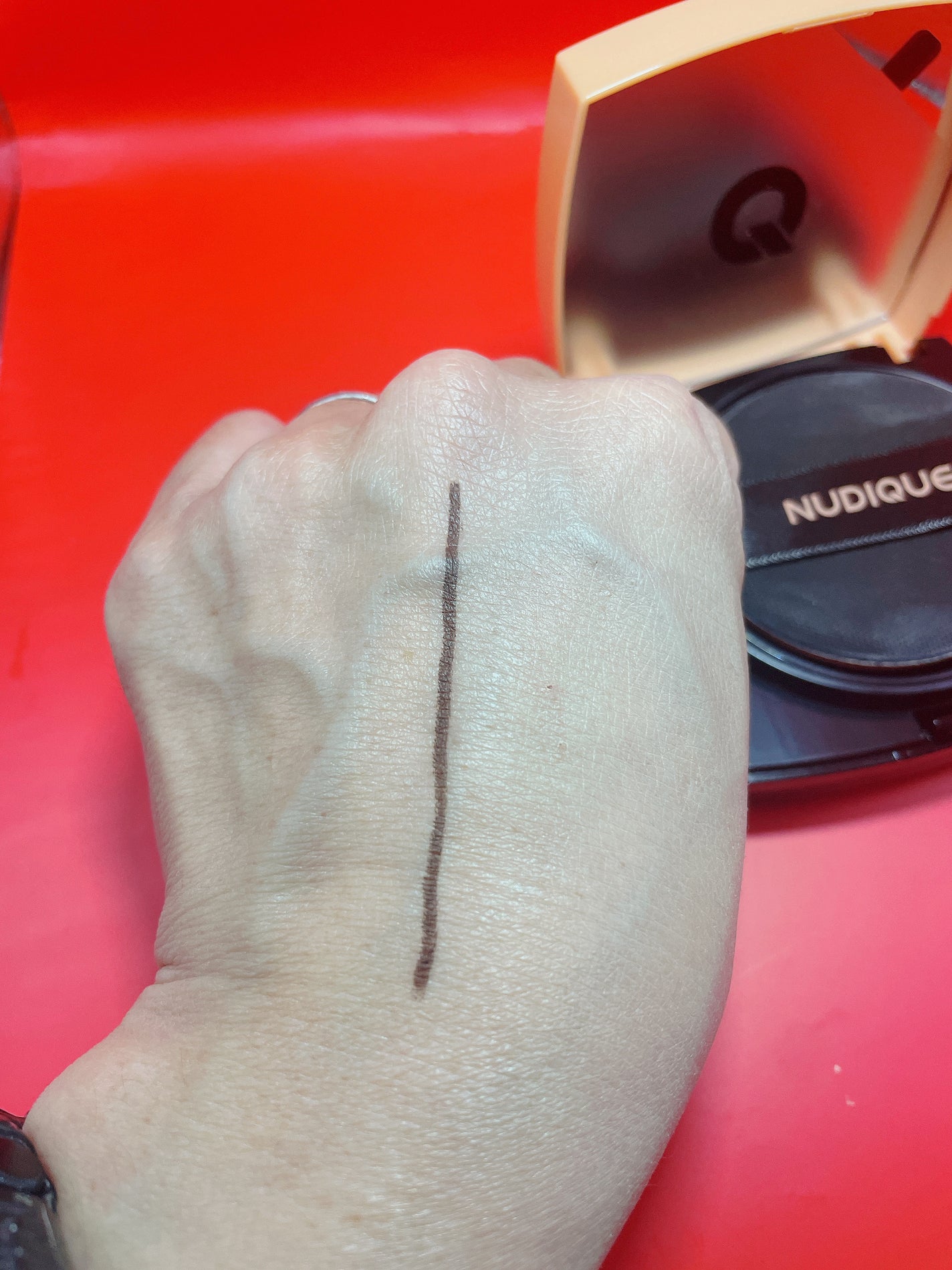 ヌーディークソムサルペクト セミマット/NUDIQUE/クッションファンデーションを使ったクチコミ(5枚目)