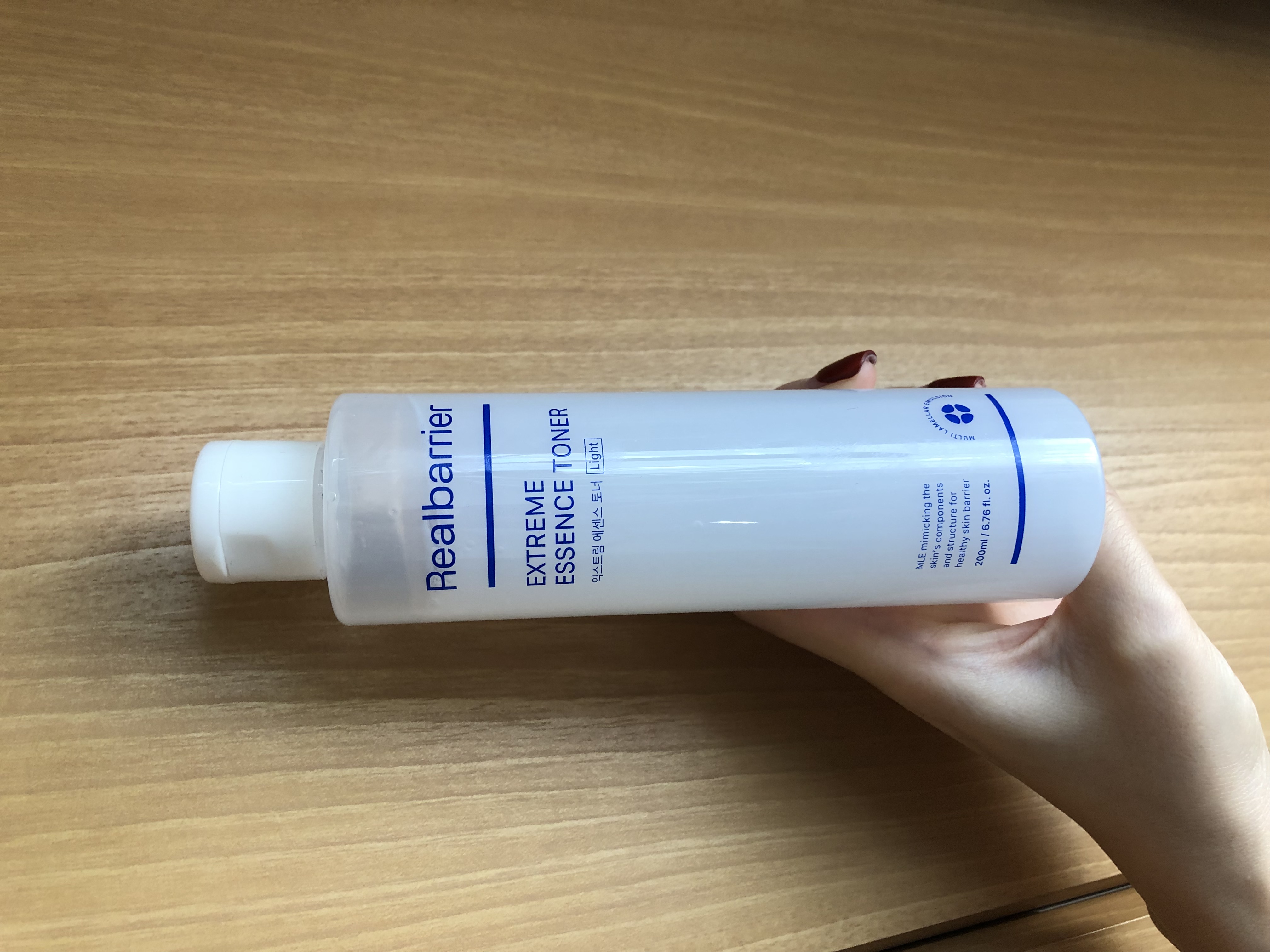 Real Barrier エクストリームエッセンストナーライトのクチコミ「リアルバリアのエクストリームエッセンストナーライト☝️

ライトといえど、とてもしっとりします.....」（1枚目）