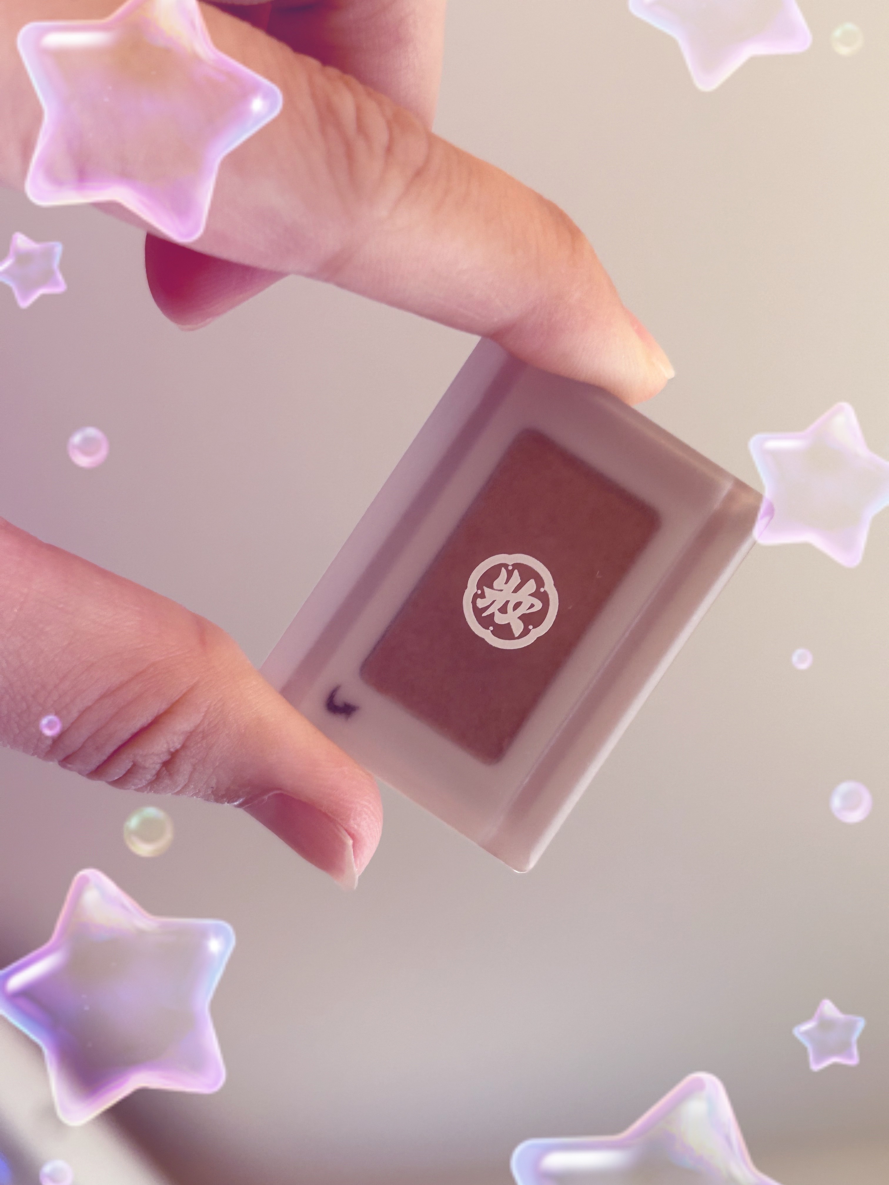 麻雀アイシャドウ 三萬【サンワン】ピンクシャンパーニュ/和粧/単色アイシャドウを使ったクチコミ（1枚目）