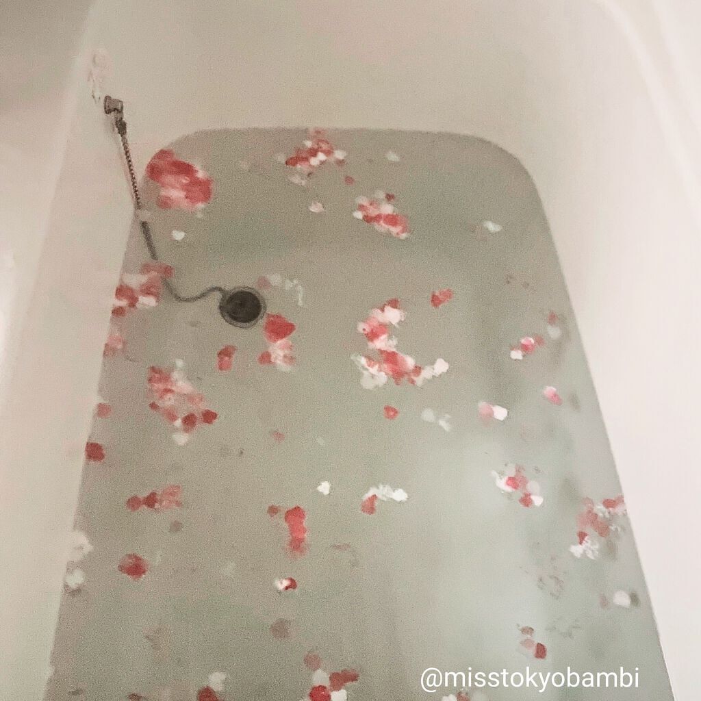 グリーティングバスペタル/ノルコーポレーション/入浴剤を使ったクチコミ(4枚目)