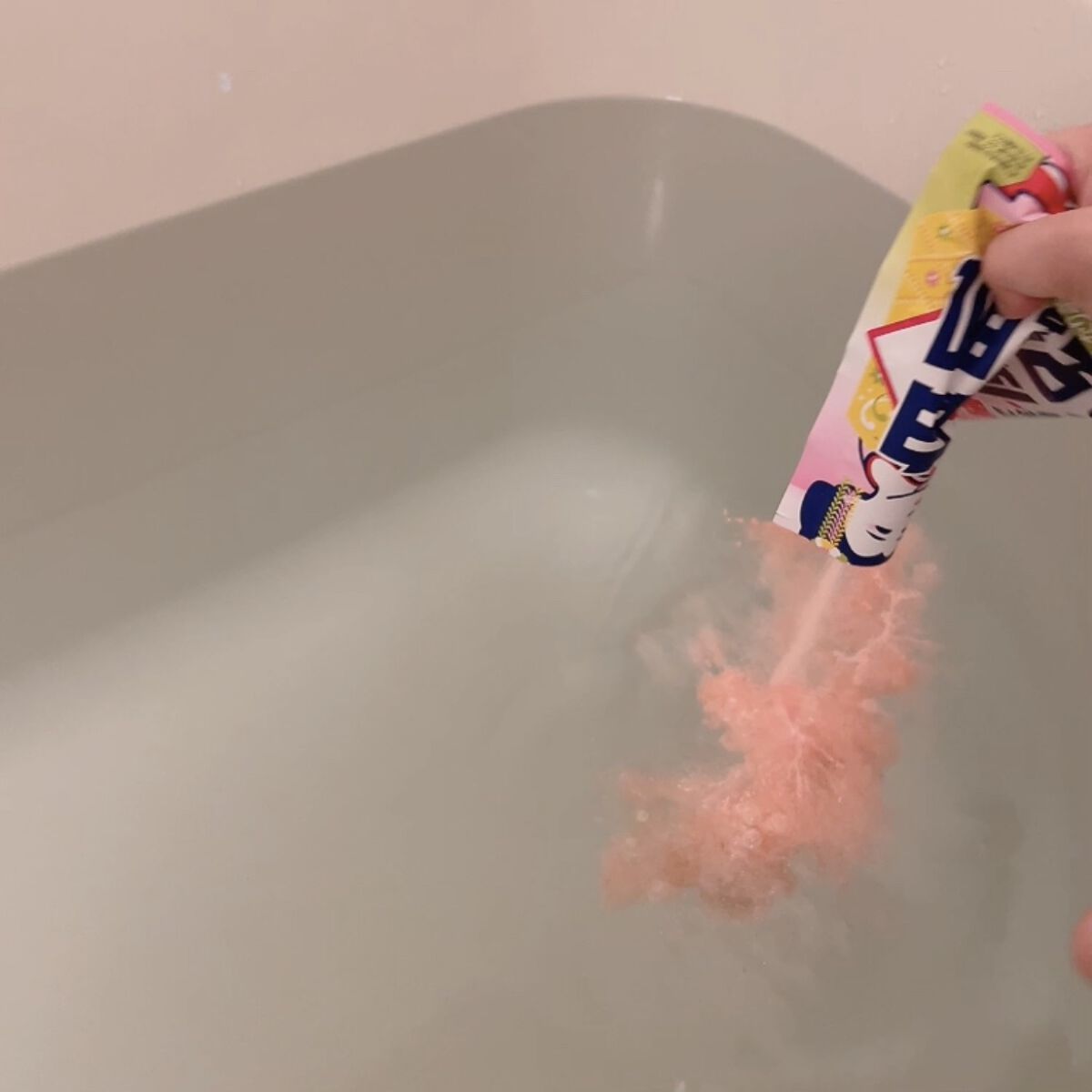 重曹白肌風呂/毛穴撫子/無機塩系入浴剤を使ったクチコミ（2枚目）