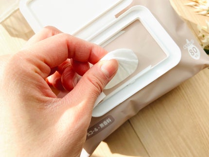 超超超厚手おしりふき 連続で取り出せる『ポップアップ式」/AIRFRIC/ティッシュを使ったクチコミ(6枚目)