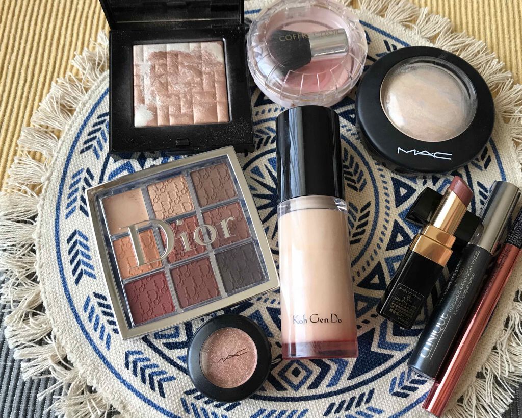 メグ on LIPS 「今日のメイクファンデ江原道ハイライトMACチークコフレドー..」(1枚目)