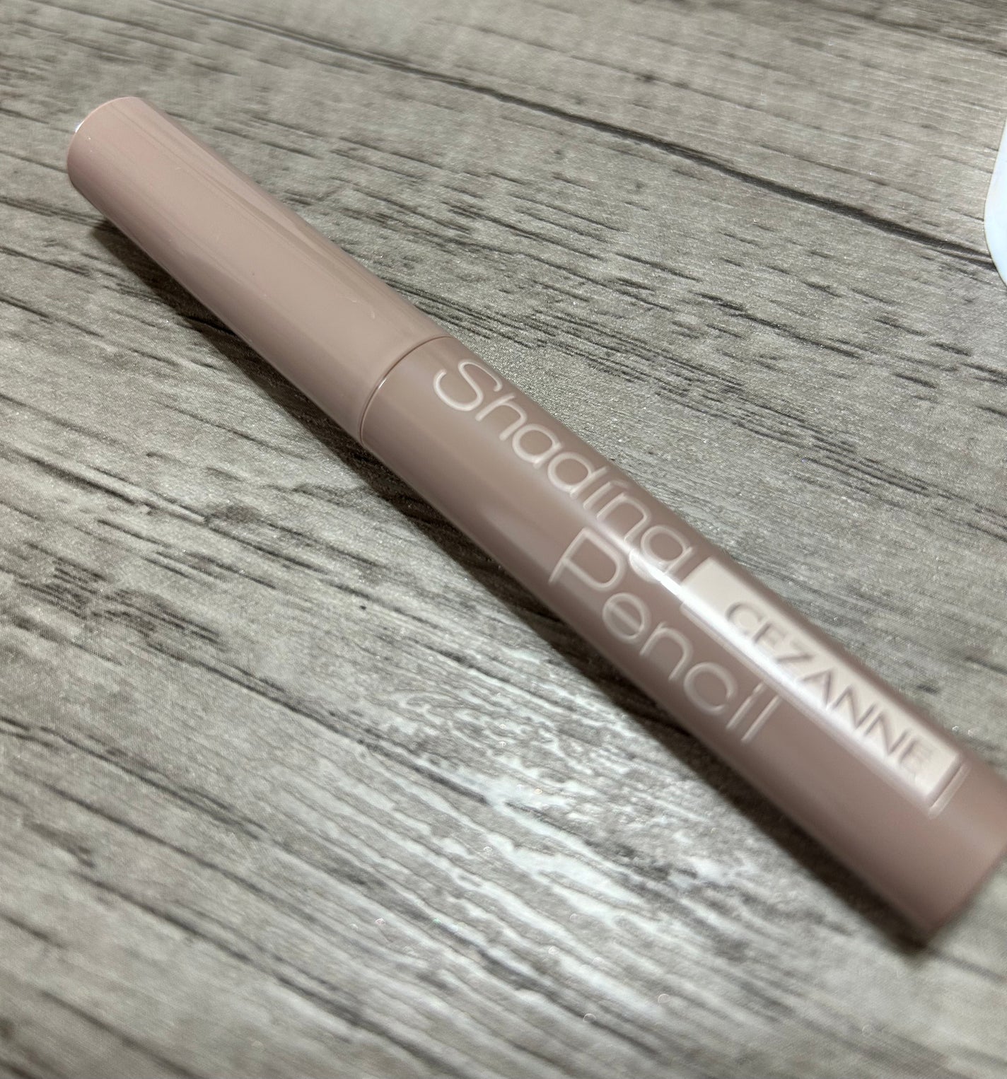 シェーディングペンシル/CEZANNE/ハイライト・シェーディングを使ったクチコミ(1枚目)