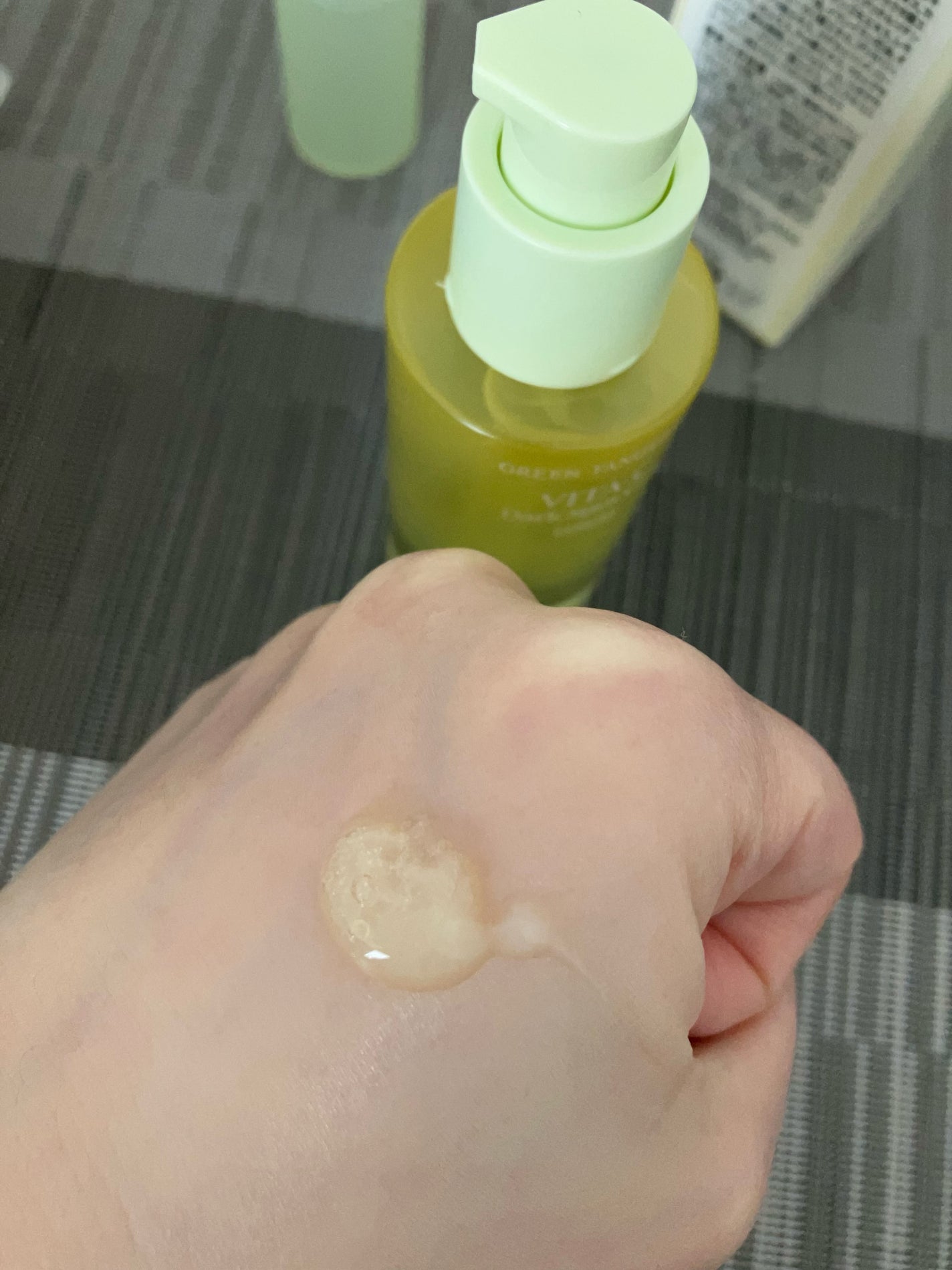 グリーンタンジェリン ビタC ダークスポットケアセラム/goodal/美容液を使ったクチコミ(3枚目)