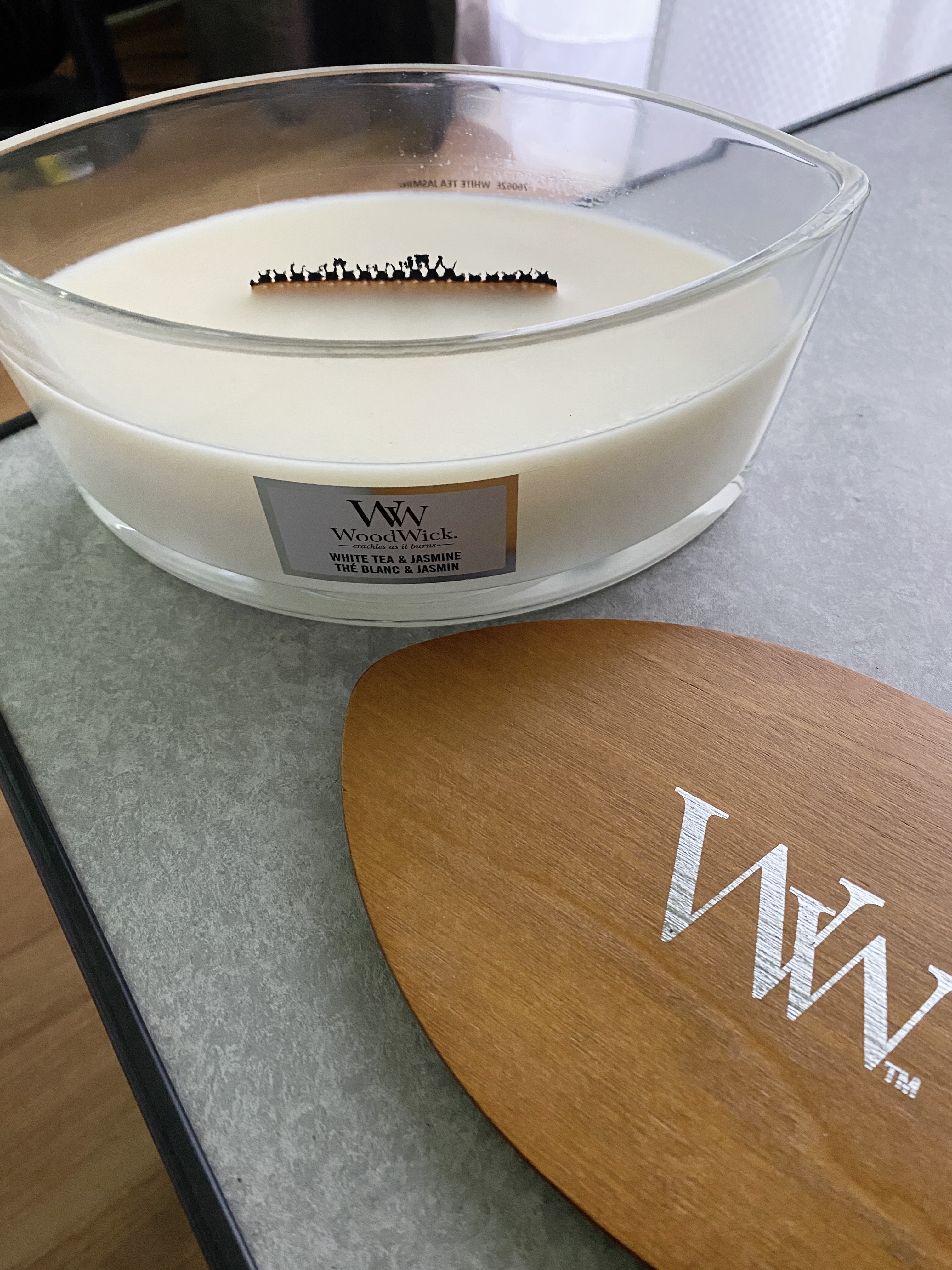 Wood Wick ホワイトティー&ジャスミン/Wood Wick/アロマキャンドルを使ったクチコミ（1枚目）