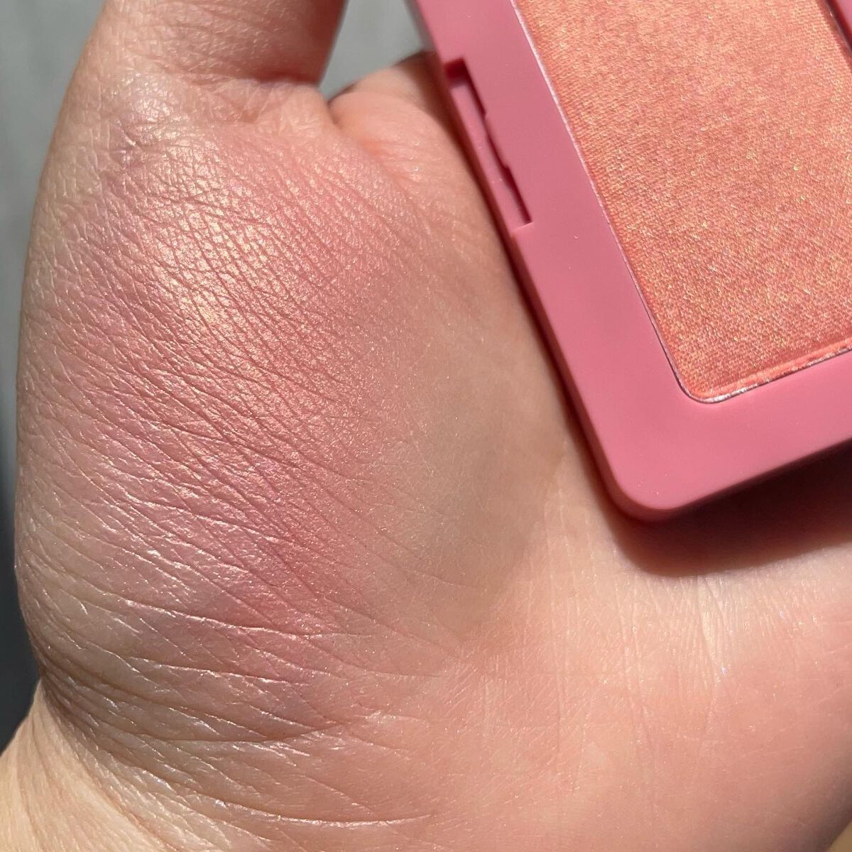 フェイスシャインブラッシャー/BabyBright/パウダーチークを使ったクチコミ（2枚目）