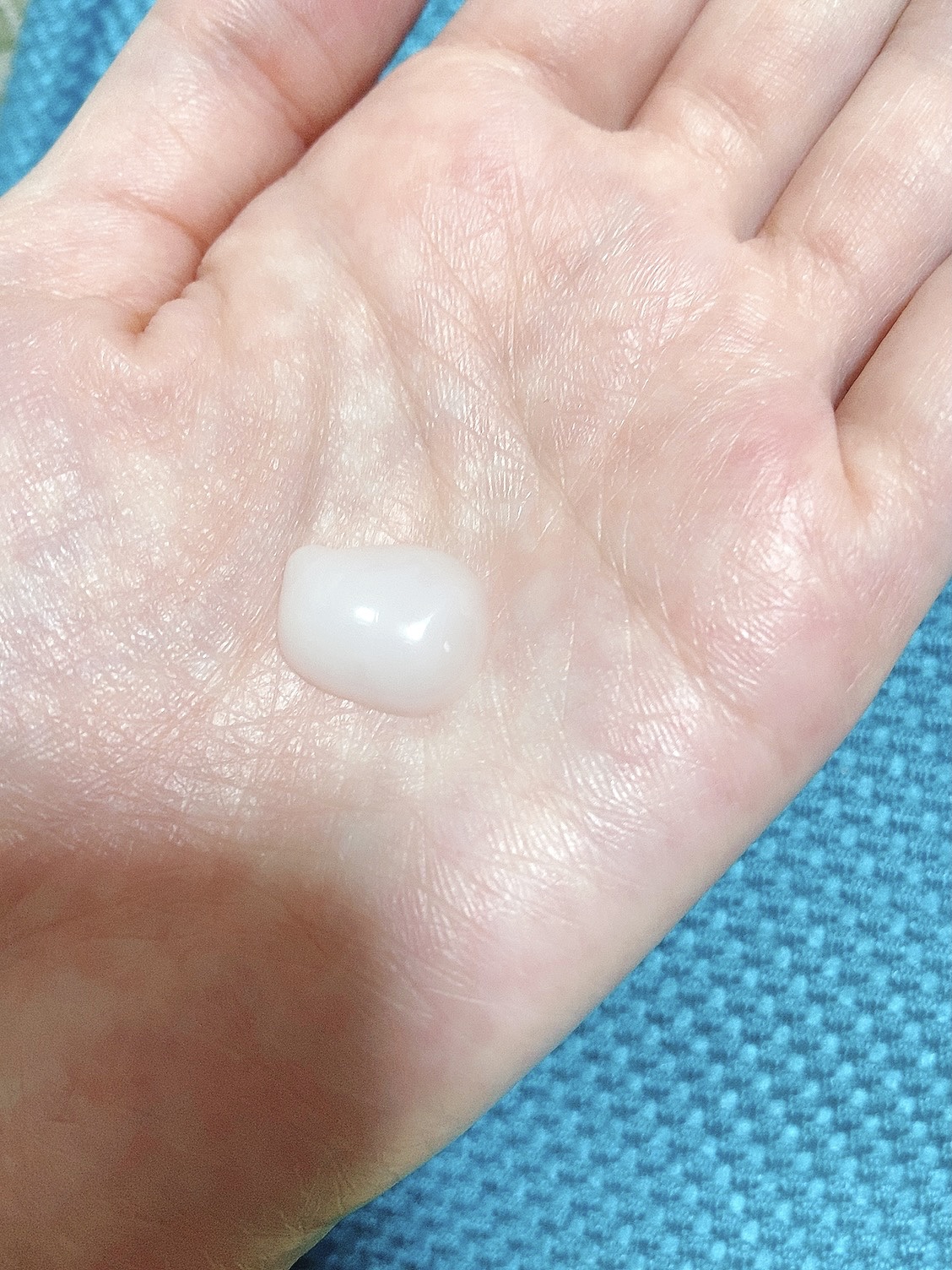 ミラクルズ うるおいブーストミルクウォーターセラム/パンテーン/アウトバストリートメントを使ったクチコミ（2枚目）