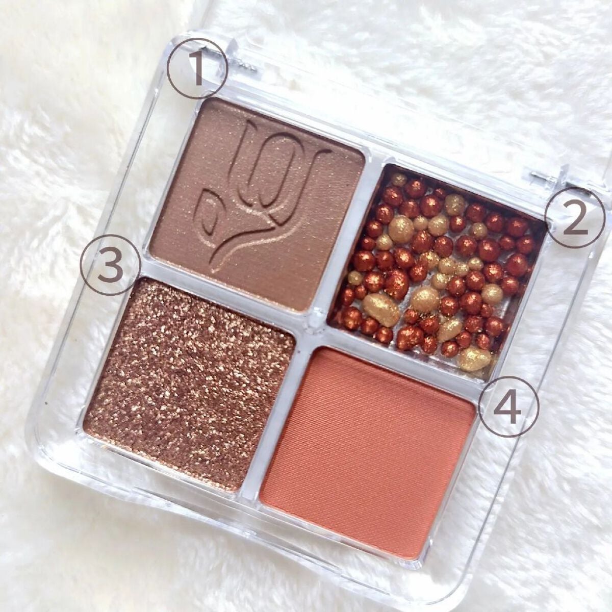 キャビアモイストタッチアイカラー /VOW/アイシャドウパレットを使ったクチコミ(3枚目)