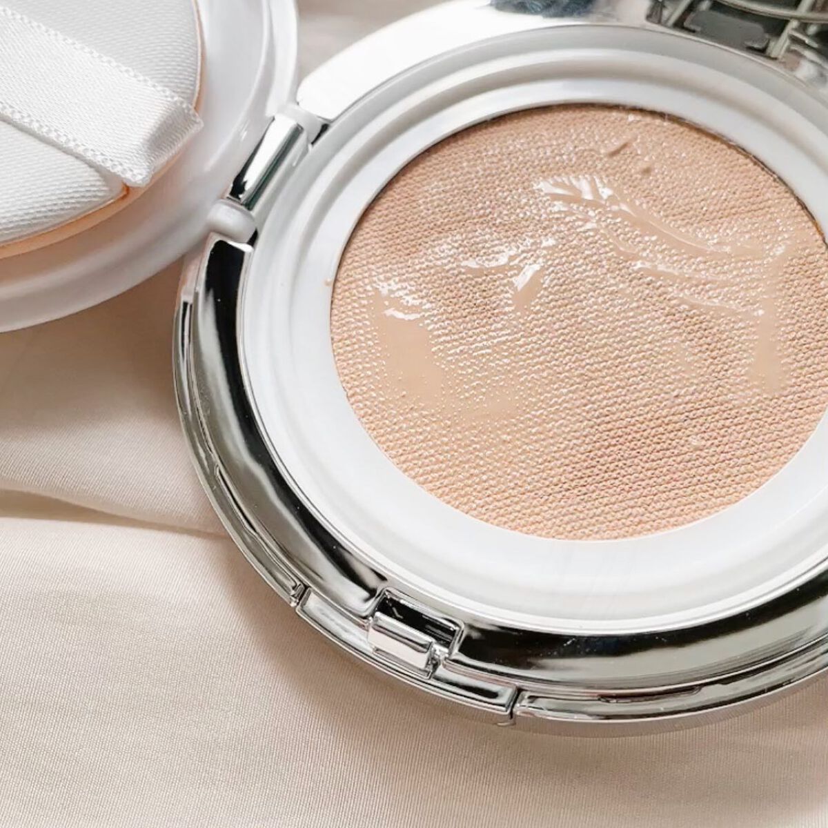 グリーミングテンションパクト/2aN/クリーム・エマルジョンファンデーションを使ったクチコミ（3枚目）