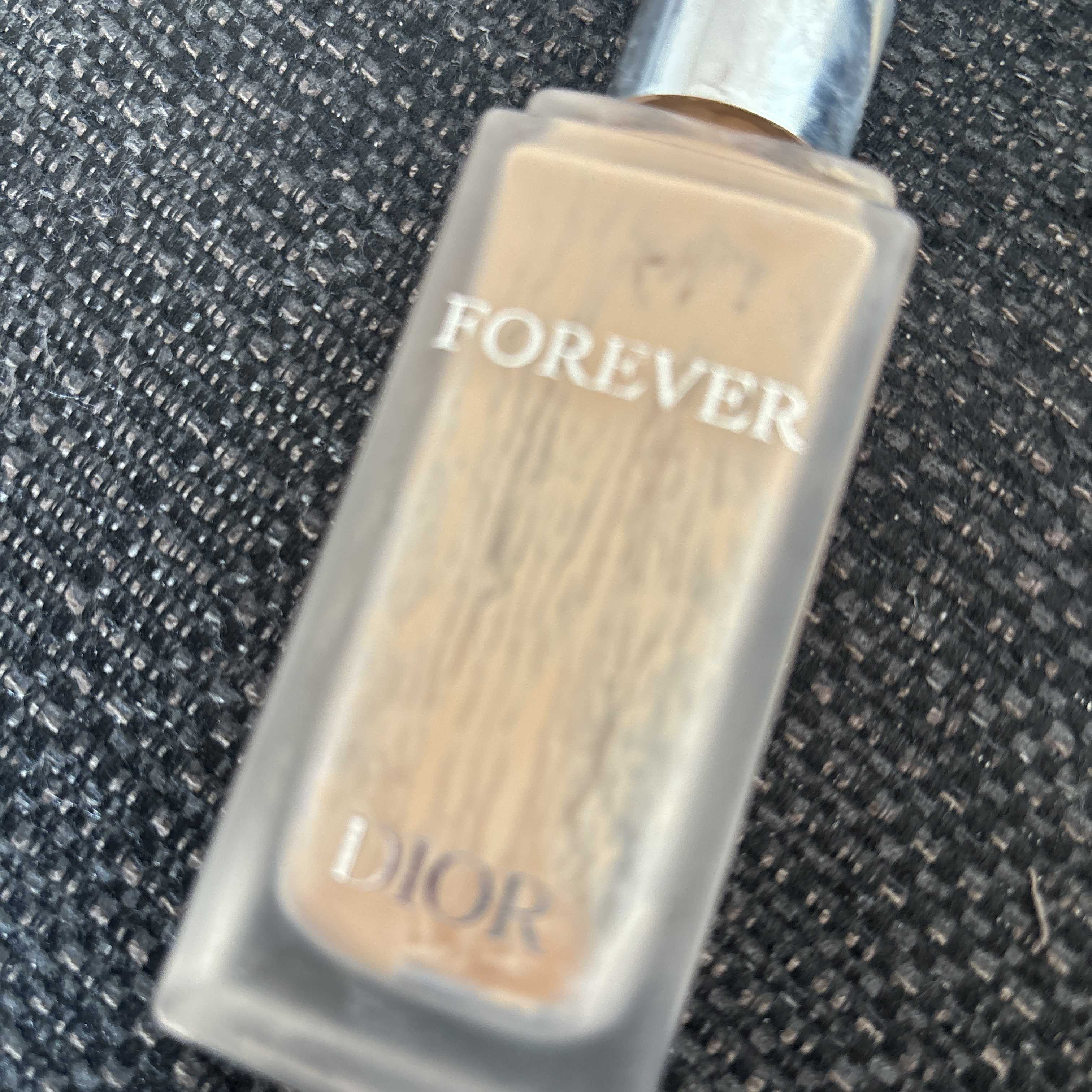 ディオールスキン フォーエヴァー フルイド マット 1Nニュートラル/Dior/リキッドファンデーションを使ったクチコミ（1枚目）