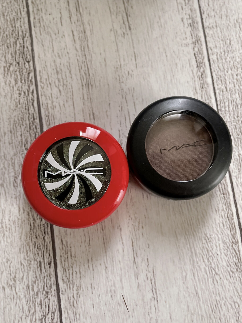 シェードシフター デュオクロム アイシャドウ/M・A・C/単色アイシャドウを使ったクチコミ（1枚目）