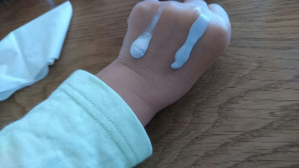 パラソーラ イルミスキンUVエッセンス（旧品）/パラソーラ/日焼け止め・UVケアを使ったクチコミ（2枚目）