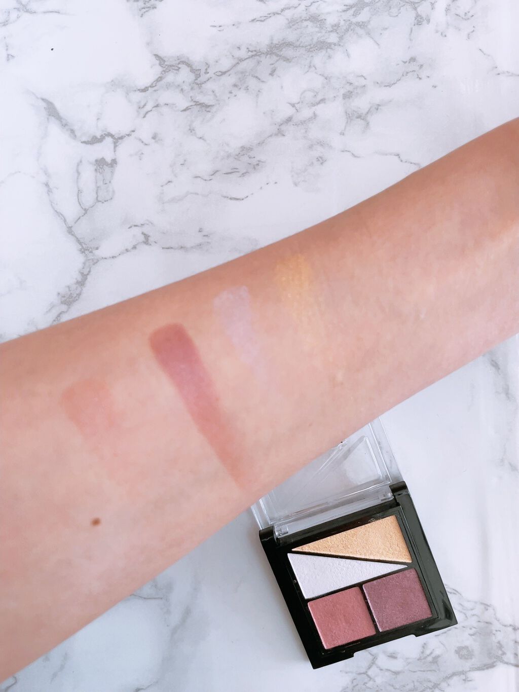 UR GLAM　VELVET EYE COLOR PALETTE イエロー&プラム/U R GLAM/アイシャドウパレットを使ったクチコミ（3枚目）