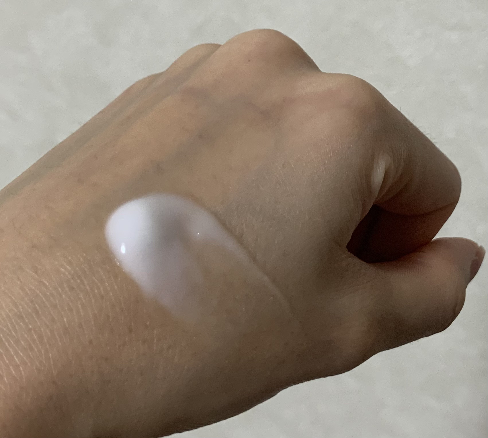 角層まで浸透する うるおいミルク 無香料/ビオレu/ボディミルクを使ったクチコミ（2枚目）