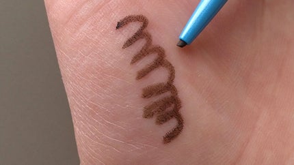 「密着アイライナー」極細クリームペンシル/デジャヴュ/ペンシルアイライナーを使ったクチコミ(2枚目)