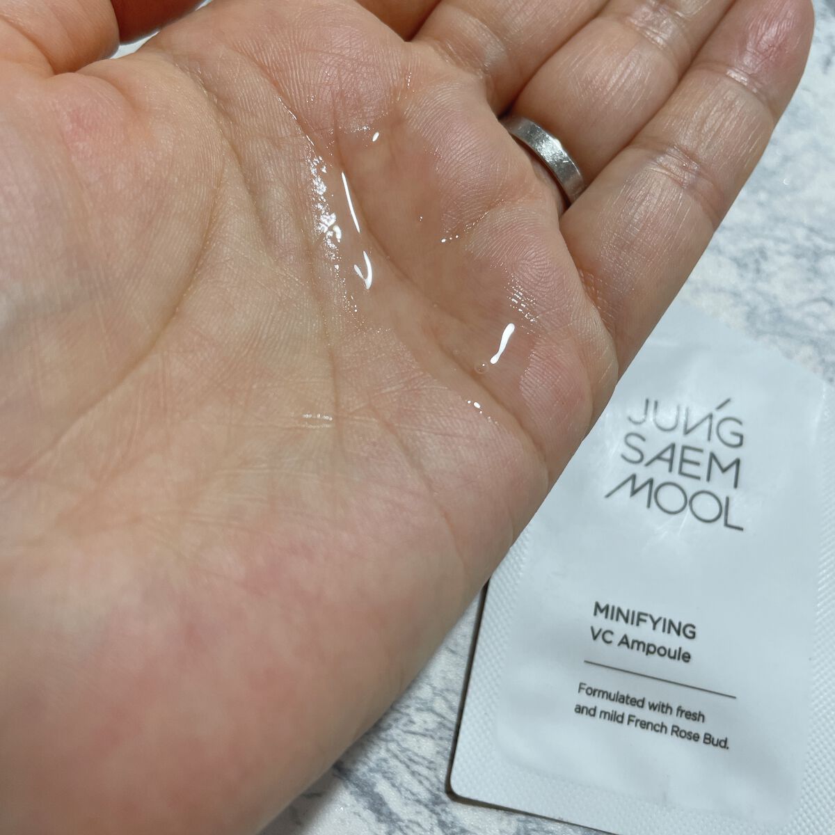 MINIFYING VC ampoule/JUNG SAEM MOOL/美容液を使ったクチコミ（3枚目）