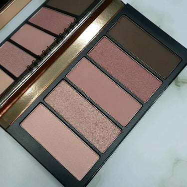 BOBBI BROWN ペタル ウォッシュ アイシャドウ パレット のクチコミ「BOBBI BROWNの春コスメ🌷
 
 
“ サクラのピンクの花びらと質感にインスパイアされ.....」（2枚目）