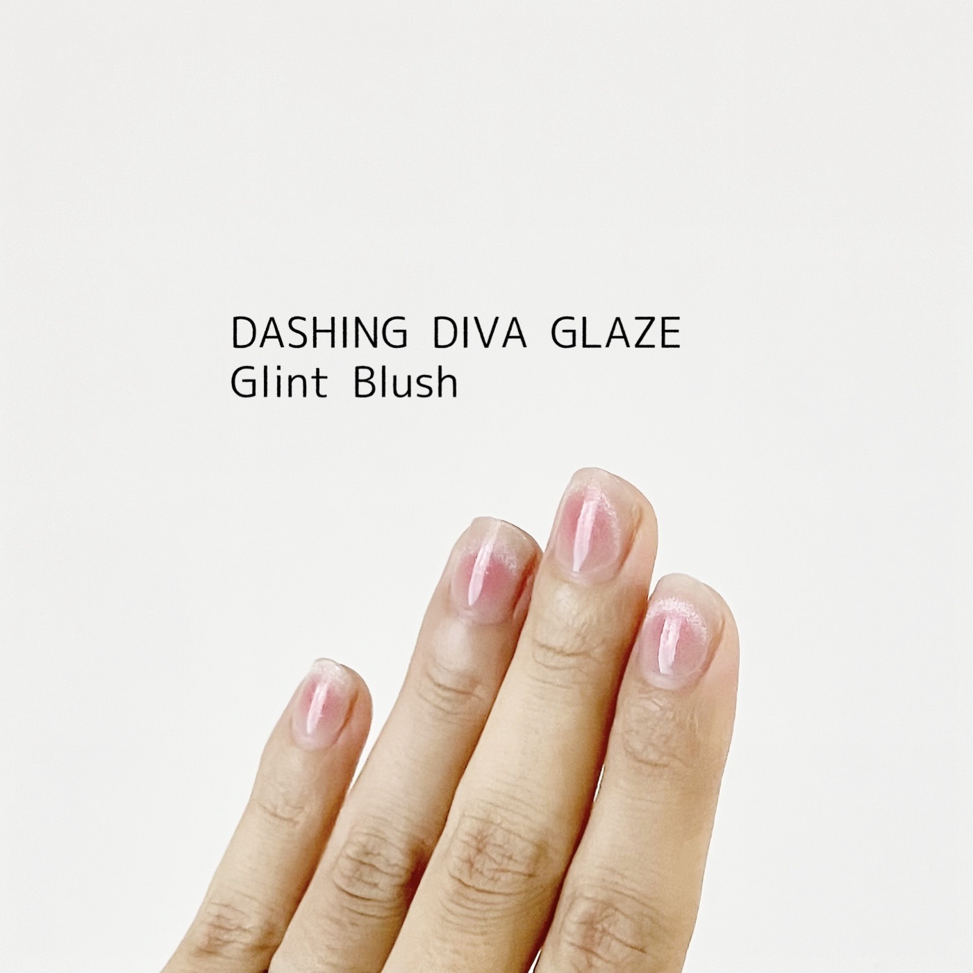 GLAZE グレーズ 半硬化タイプジェルネイルシール/DASHINGDIVA MAGICPRESS/ネイルシールを使ったクチコミ（1枚目）