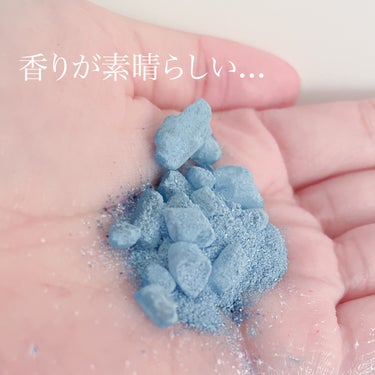 イルコルポ アロマコレクションミネラルバスパウダーアソートのクチコミ「アロマで極上の癒し🛀𓂃🫧‪
芯から温まりしっかり発汗。

▫️sibody
▫️ミネラルバスパ.....」（3枚目）