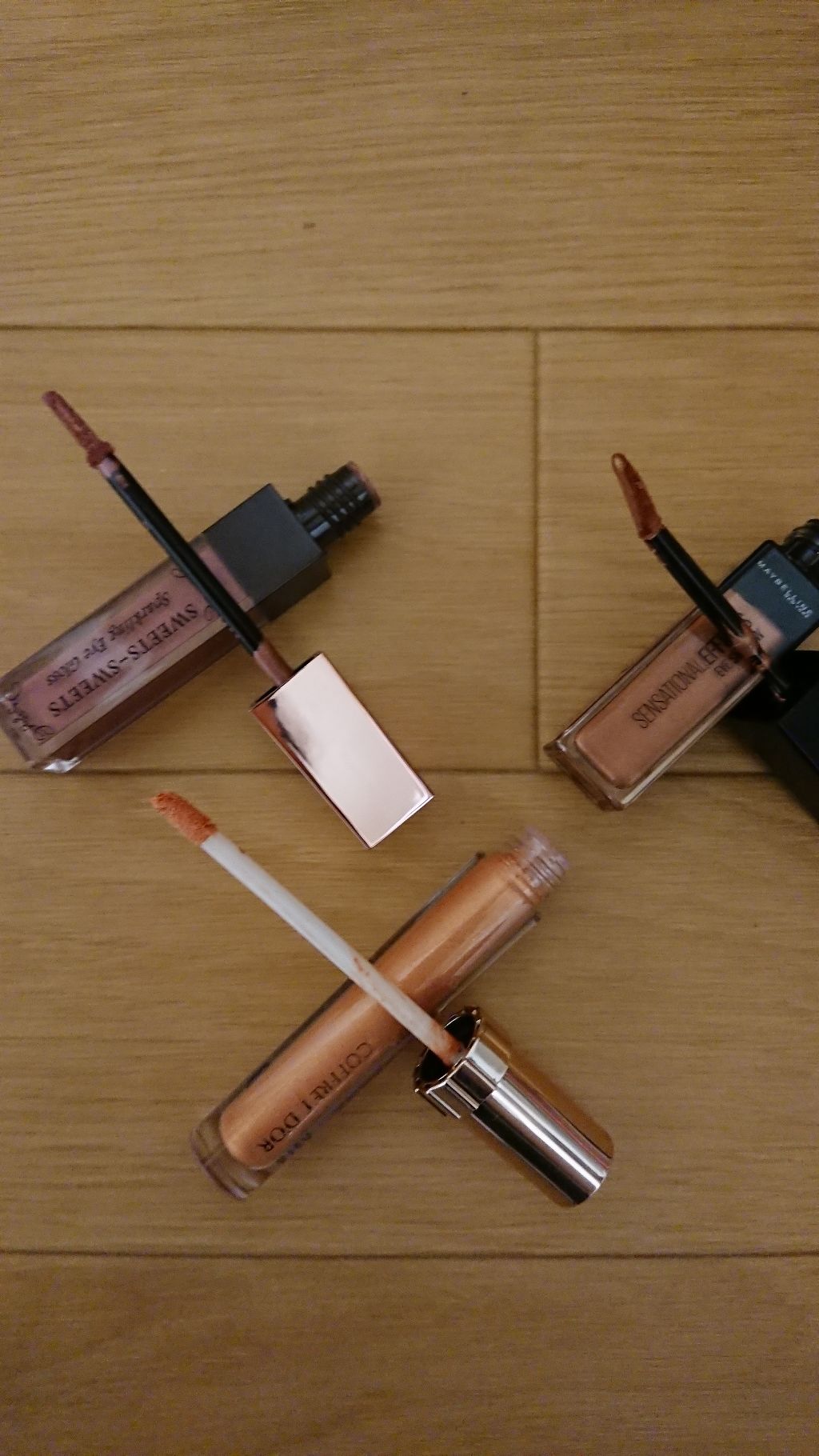 スパークリングアイグロス/スウィーツ スウィーツ/リキッドアイシャドウを使ったクチコミ（2枚目）