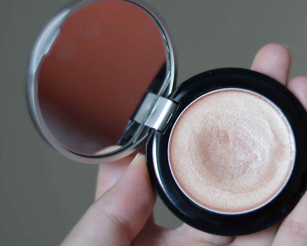 ミネラルハイライトクリーム/エトヴォス/クリームハイライトを使ったクチコミ（2枚目）