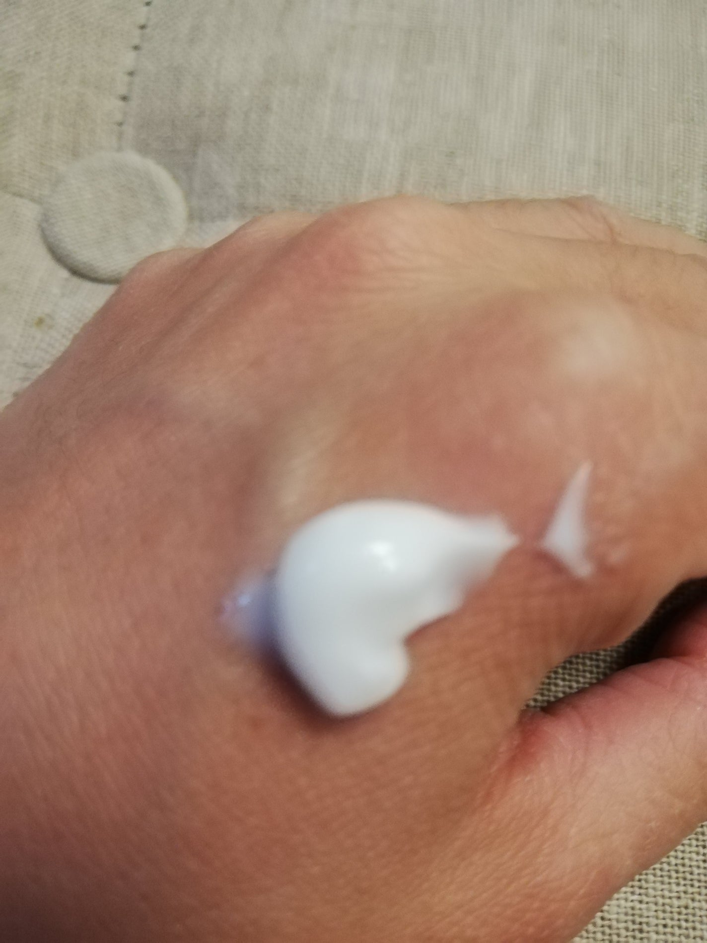 薬用ナイトパック/IHADA/フェイスクリームを使ったクチコミ(2枚目)