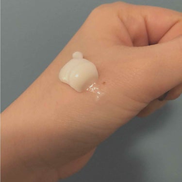 POSITIVELY AGELESS Skin Strengthening Hand Cream/アビーノ/ハンドクリームを使ったクチコミ（3枚目）