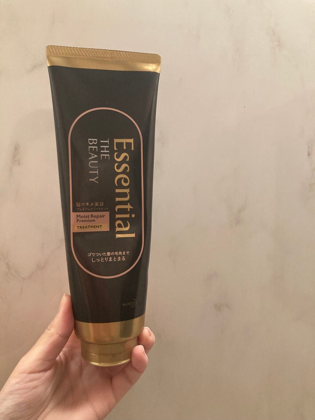 THE BEAUTY 髪のキメ美容プレミアムトリートメント<モイストリペアプレミアム>/エッセンシャル/洗い流すヘアトリートメントを使ったクチコミ(1枚目)