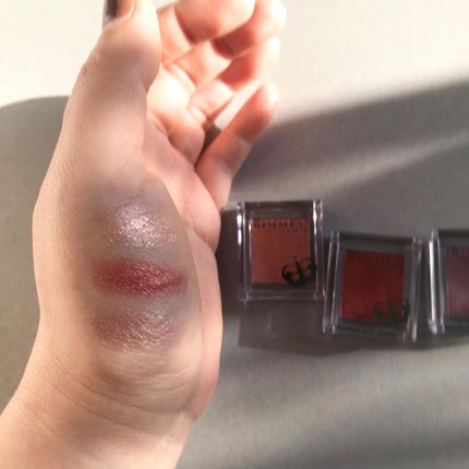 プリズム パウダーアイカラー/リンメル ロンドン/単色アイシャドウを使ったクチコミ(4枚目)