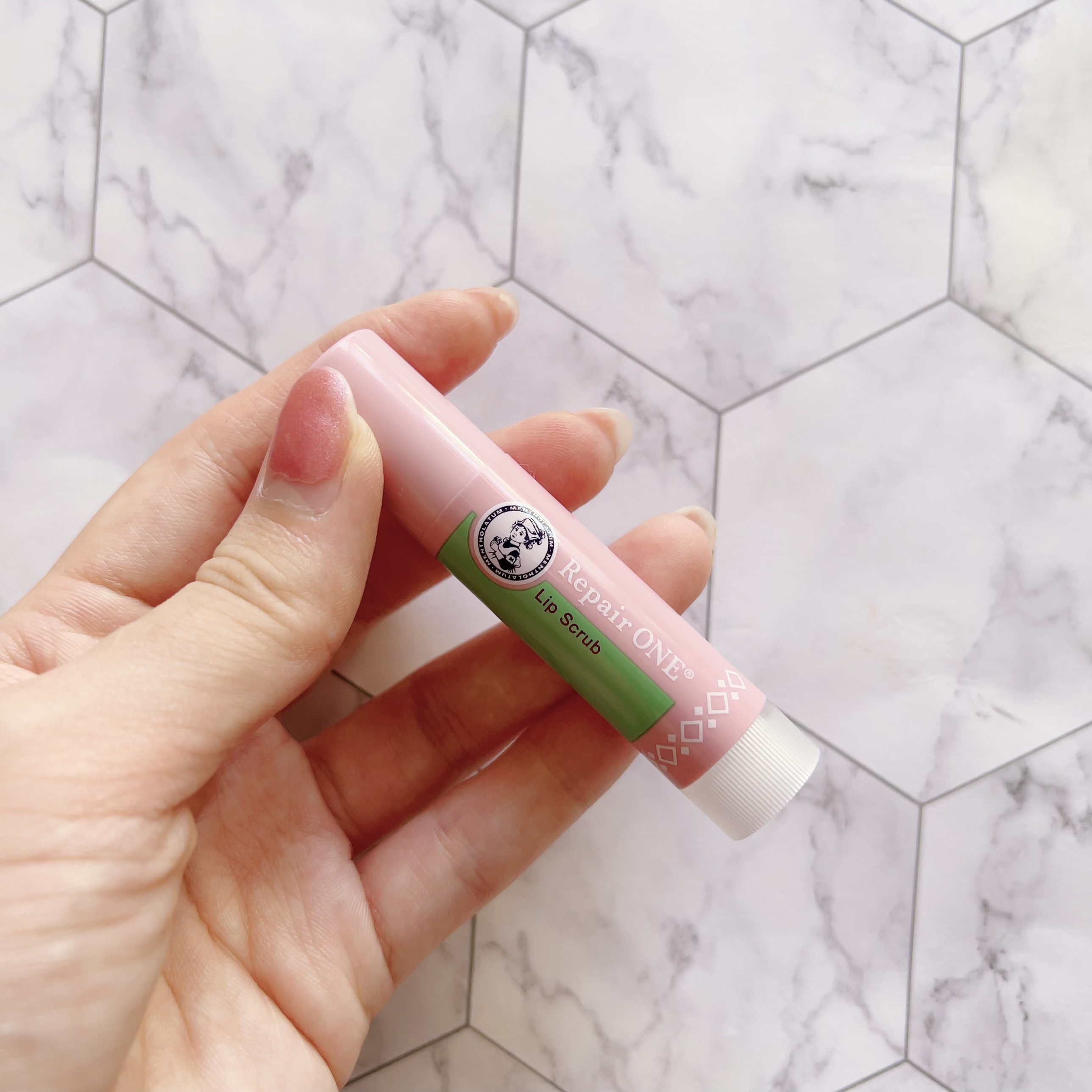 メンソレータム リペアワン 角質ケアリップ/メンソレータム/リップクリームを使ったクチコミ（2枚目）