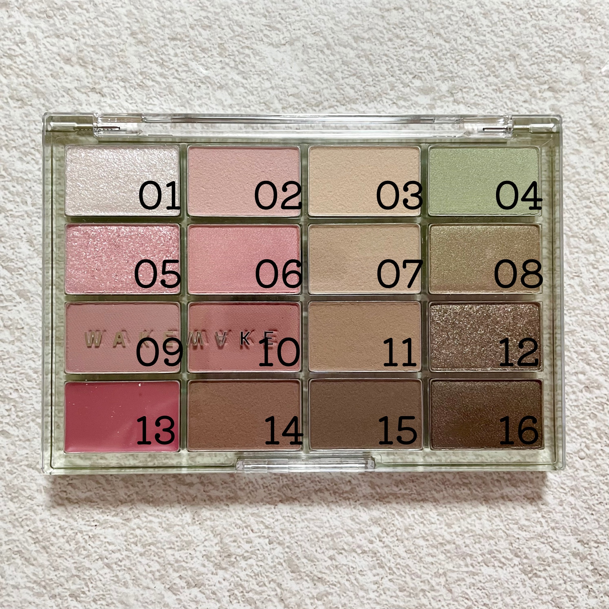 ソフトブラーリングアイパレット/wakemake/アイシャドウパレットを使ったクチコミ（2枚目）