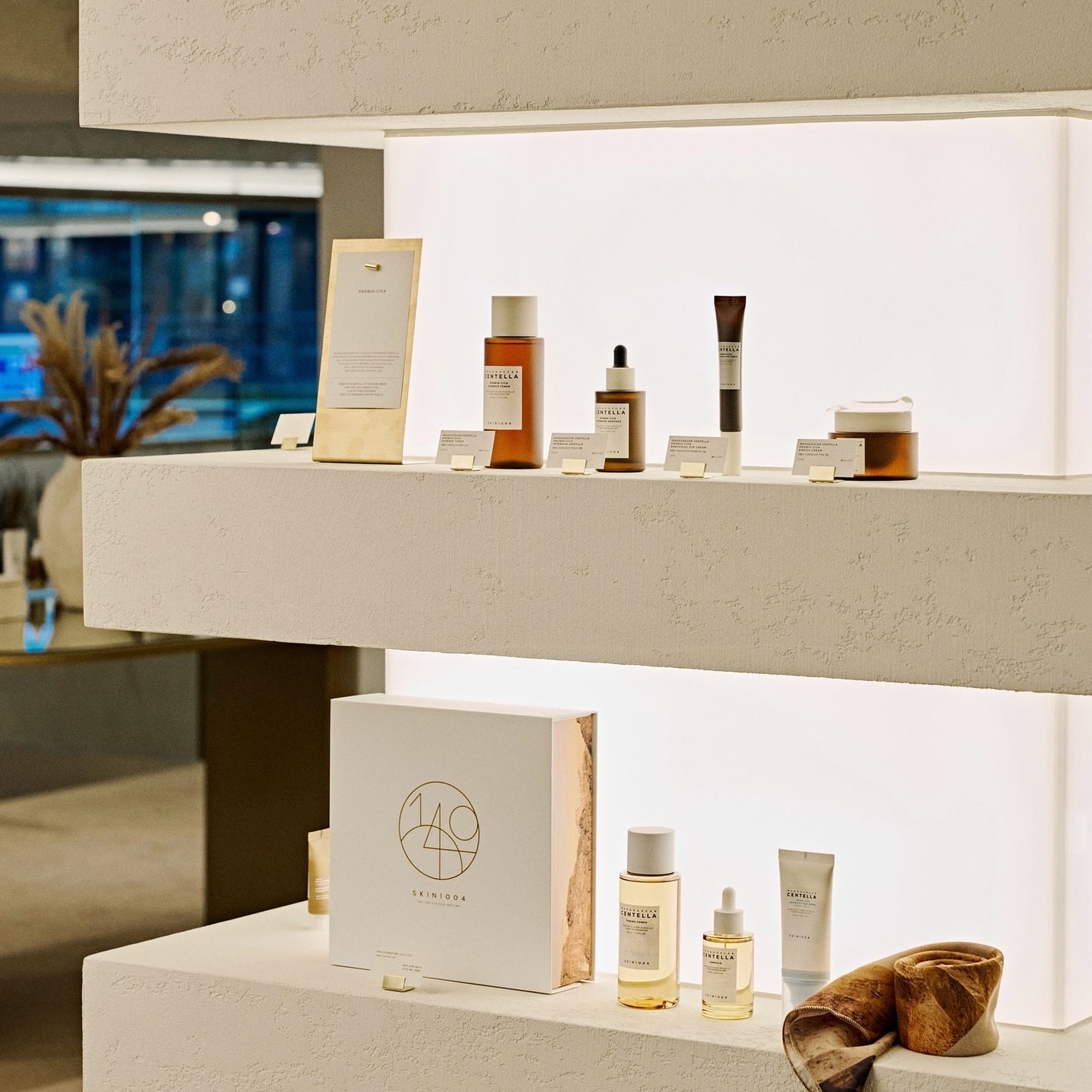 momoringo_5 on LIPS 「\明洞フラッグシップストア/韓国明洞にて『SKIN1004』フ..」(3枚目)