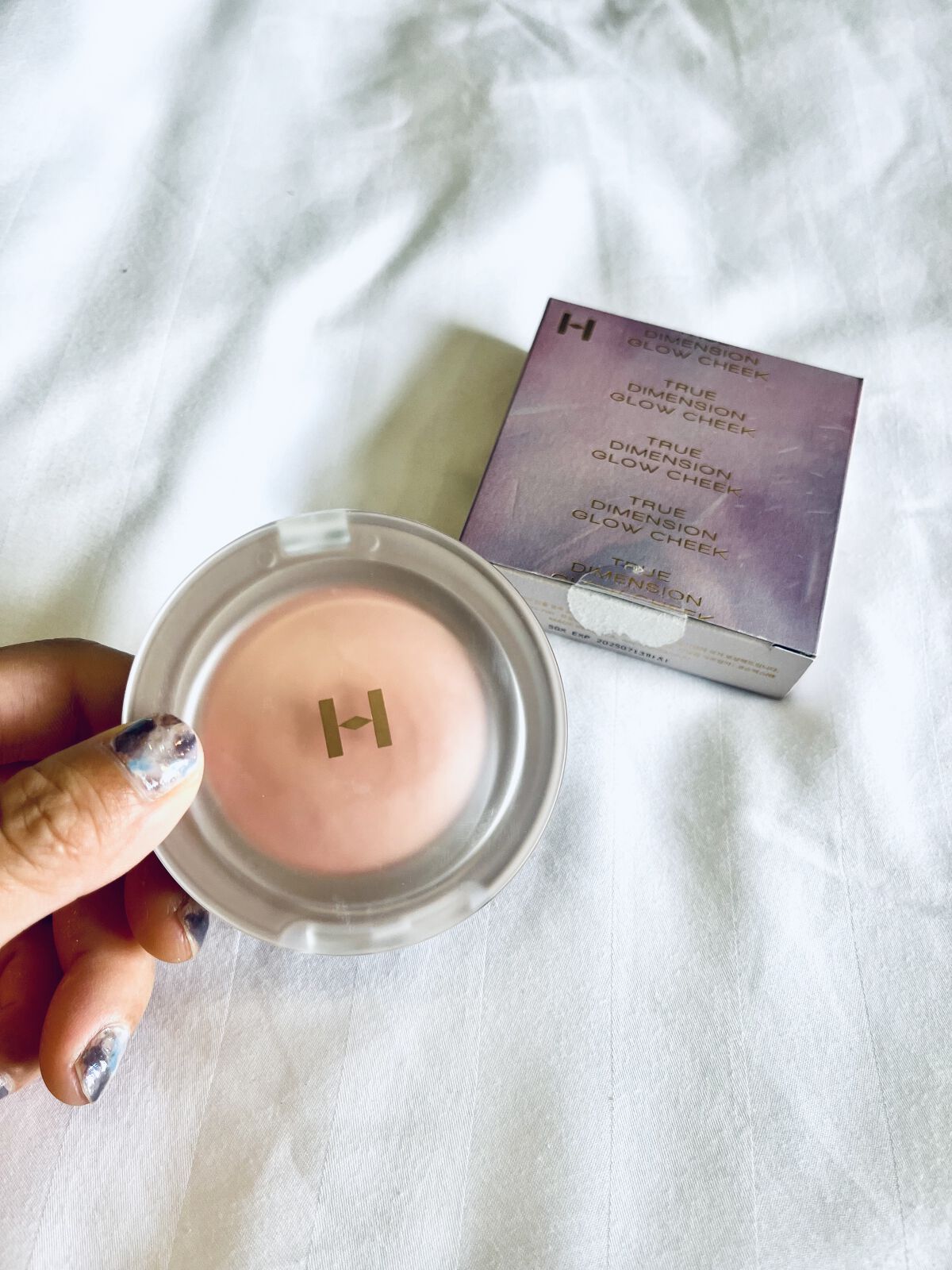 トゥルーディメンショングロウチーク/hince/パウダーチークを使ったクチコミ（1枚目）