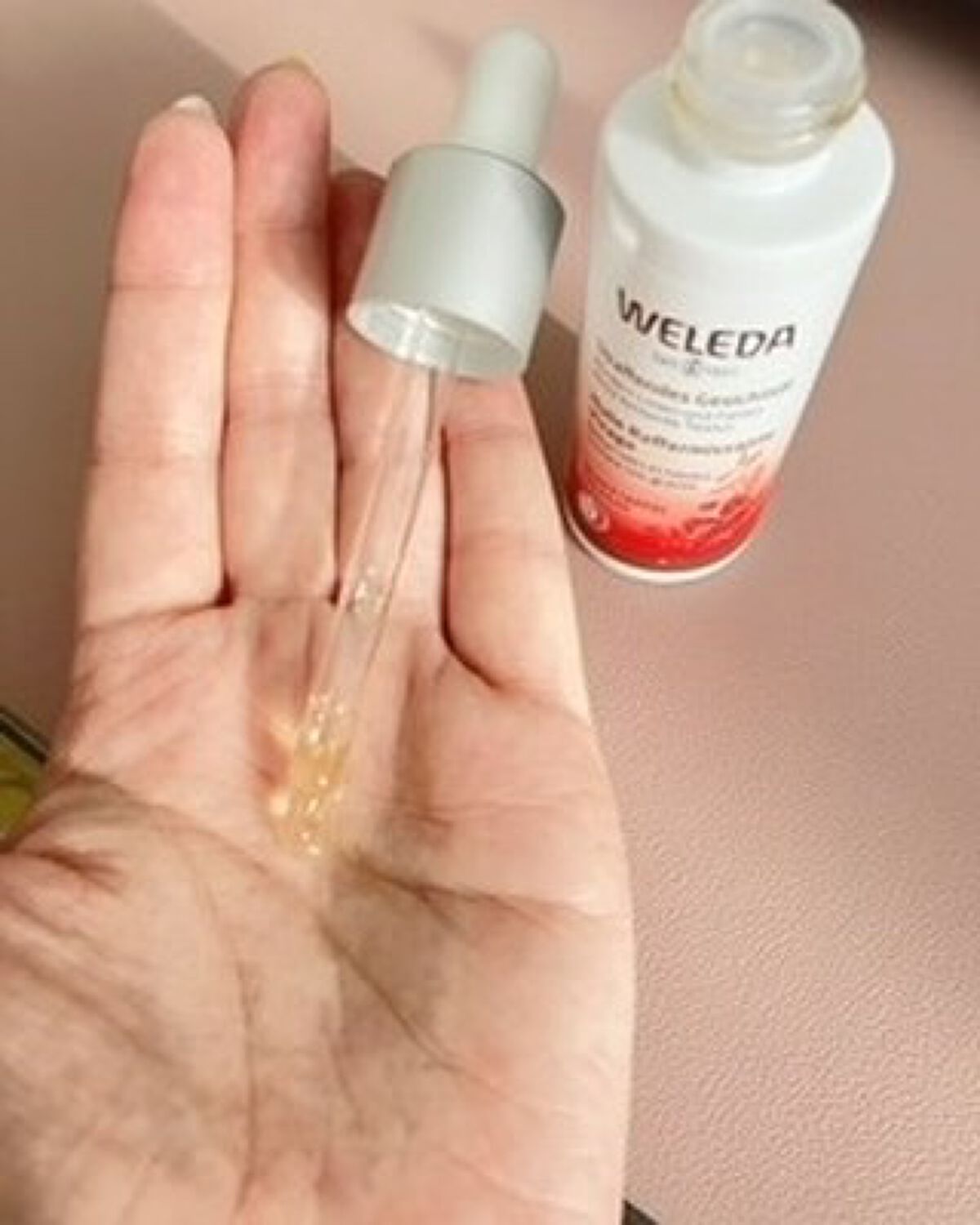 ざくろ フェイシャルオイル/WELEDA/フェイスオイルを使ったクチコミ(3枚目)