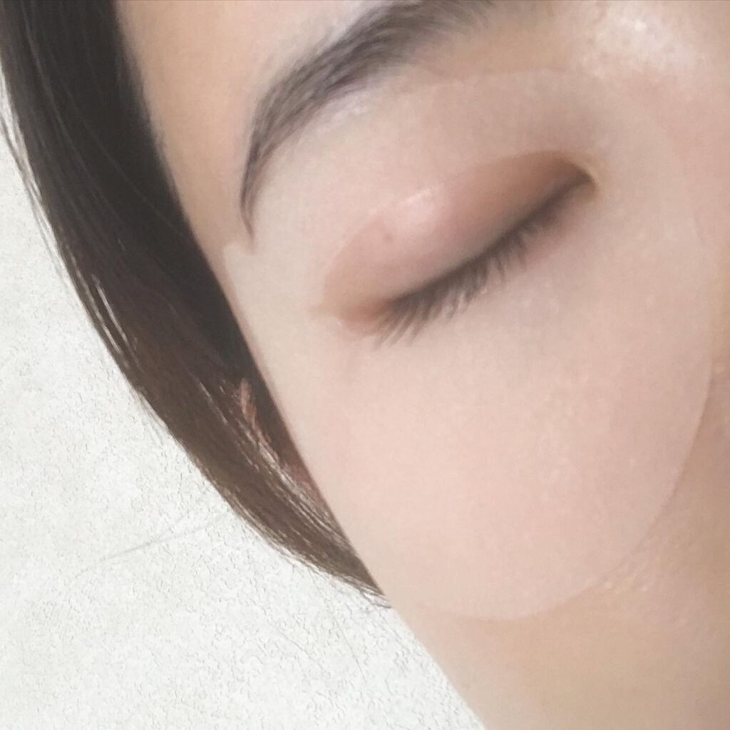 ビューティーアイズ エッセンスシート プレミアム/AXXZIA/アイケア・アイクリームを使ったクチコミ(4枚目)