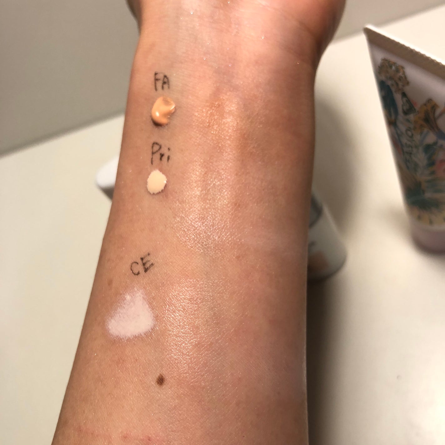 皮脂テカリ防止下地/CEZANNE/化粧下地を使ったクチコミ(2枚目)