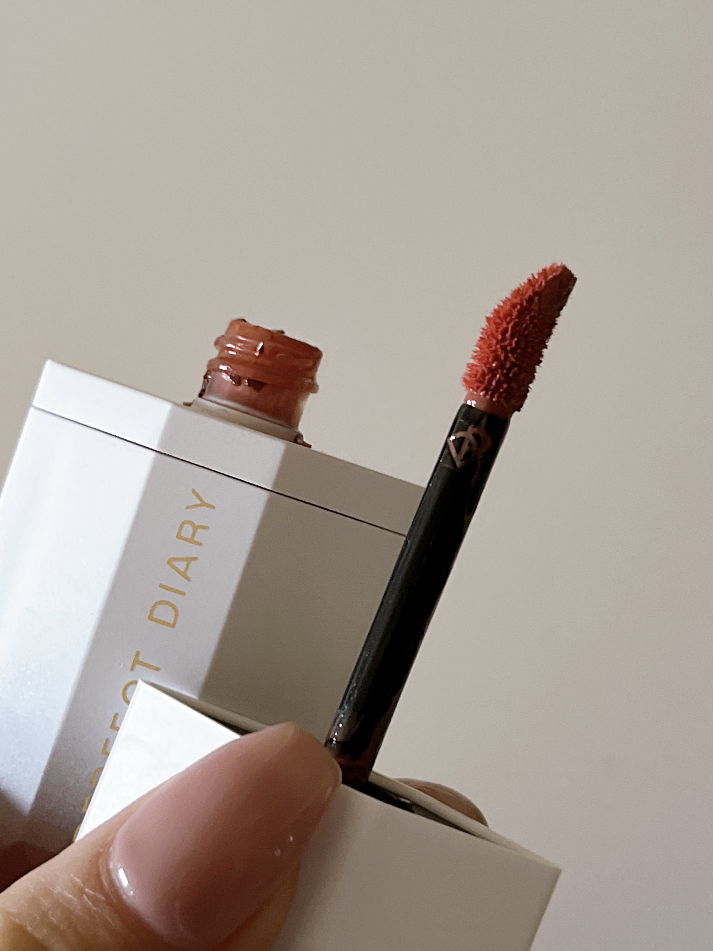 PERFECT DIARY (パーフェクトダイアリー) READ ME フローティングライト リップグロス/PERFECT DIARY/リップグロスを使ったクチコミ（3枚目）