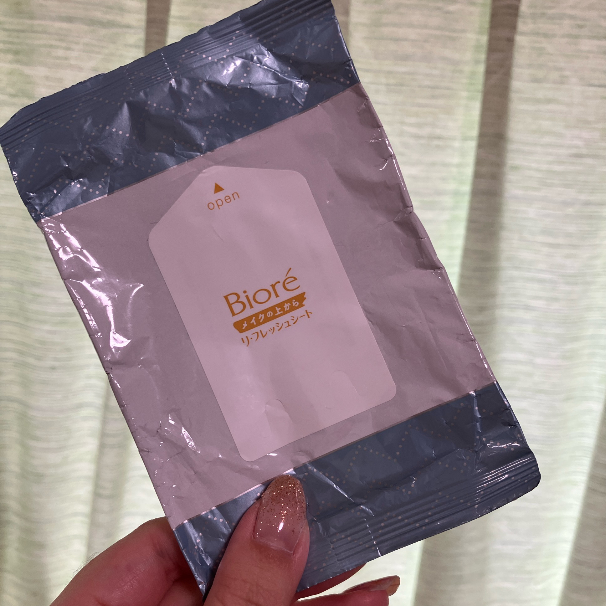 メイクの上からリフレッシュシート エクストラクール/ビオレ/フェイスシートを使ったクチコミ（1枚目）